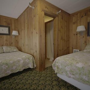 Deluxe Double Room Extra Bed
